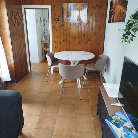 オメーニャ Casa Lillyヴィラ エクステリア 写真