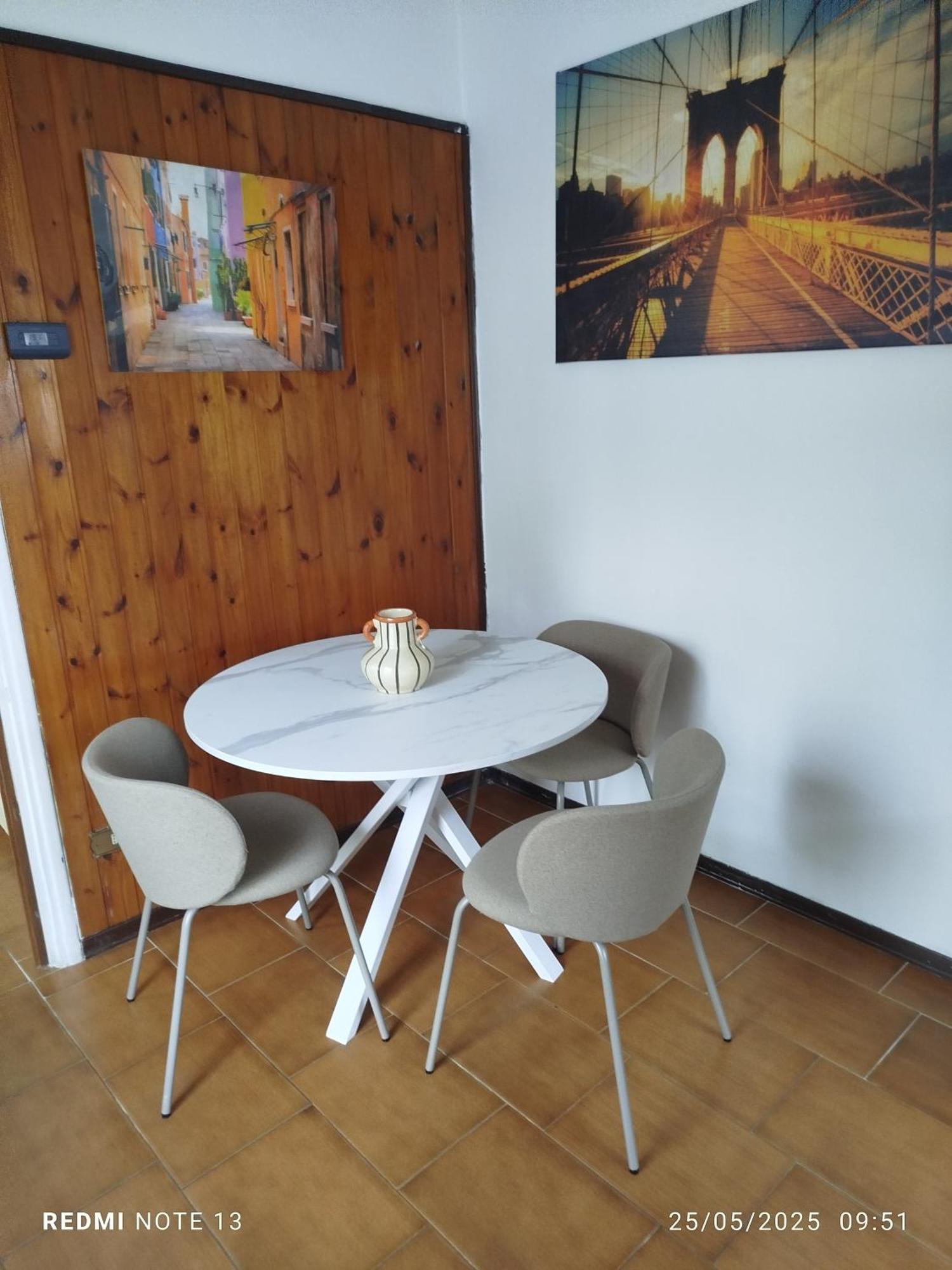 オメーニャ Casa Lillyヴィラ エクステリア 写真